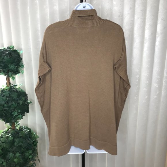 JJ Basics Sweater - Poncho Style | Tan | XS/S - Picture 6 of 9